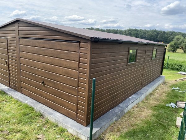 Garaż blaszany 6m x 7m, drewnopodobny, brama uchylna, drzwi - obrazek 2